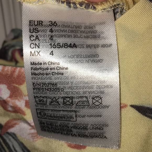 crop top - Picture 3 of 3